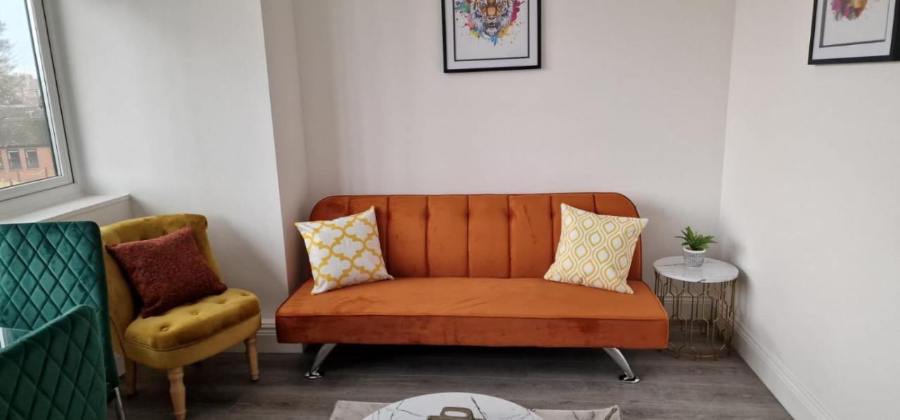 1 Bedroom Apartment - Flitwick - Contractor Friendly - Tourist Ready - Full Kitchen - Wifi - Smart Tv - Sofa Bed - Free Parking - Ideal For Short Or Long Stays Kültér fotó